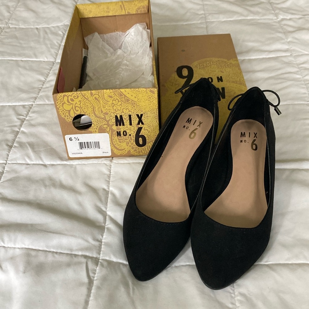 Black flats